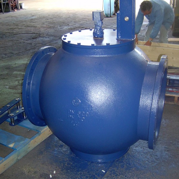 Double_disc_float_valve_in_ductil_iron_DN_600_PN_10__Muktai_Hibraim___Cairo_Egypt_1-d32a28a3e1 (1)