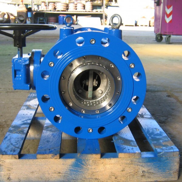 Ductil iron needle valve DN 200 PN 25 with anti cavitation device Holed cylinder