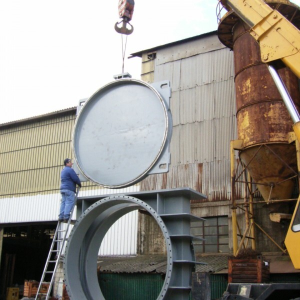 Electrowelded steel gate valve DN 3000 for exhaust gases ILVA Taranto Italy