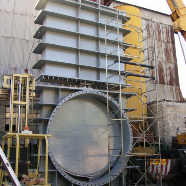 Electrowelded steel gate valve DN 3000 for exhaust gases ILVA Taranto Italy